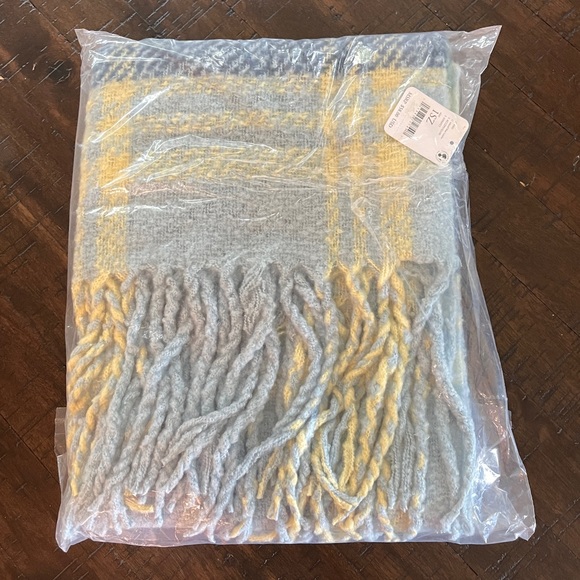 FREE PEOPLE Homecoming Plaid Blanket Scarf, School Blue - Picture 4 of 4
